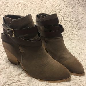 Suede ankle boot with wrap around straps size 8.5